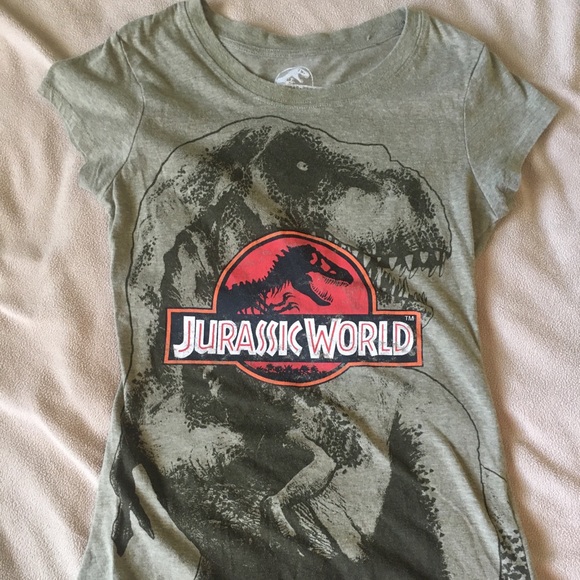 Tops - Jurassic World T shirt